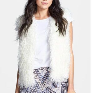 Furry white/cream vest